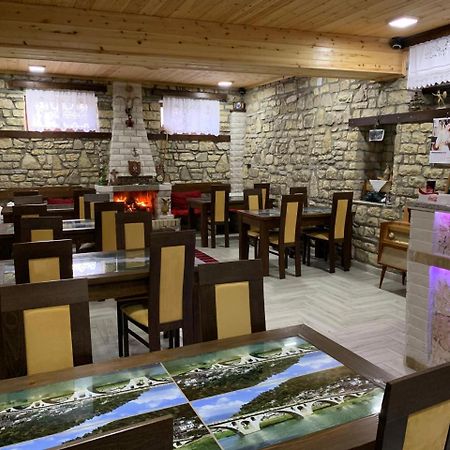 Guest House Iljesa เบราท ภายนอก รูปภาพ
