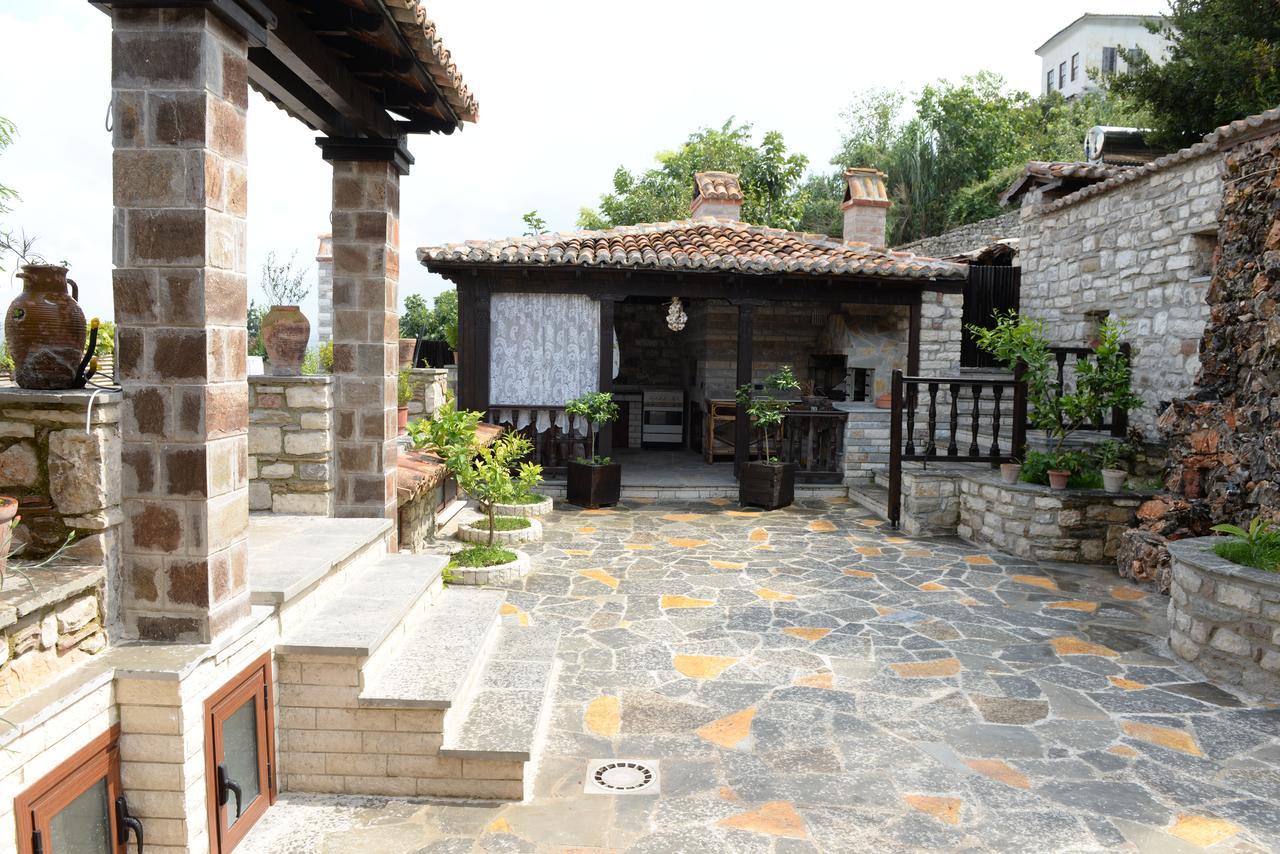 Guest House Iljesa เบราท ภายนอก รูปภาพ