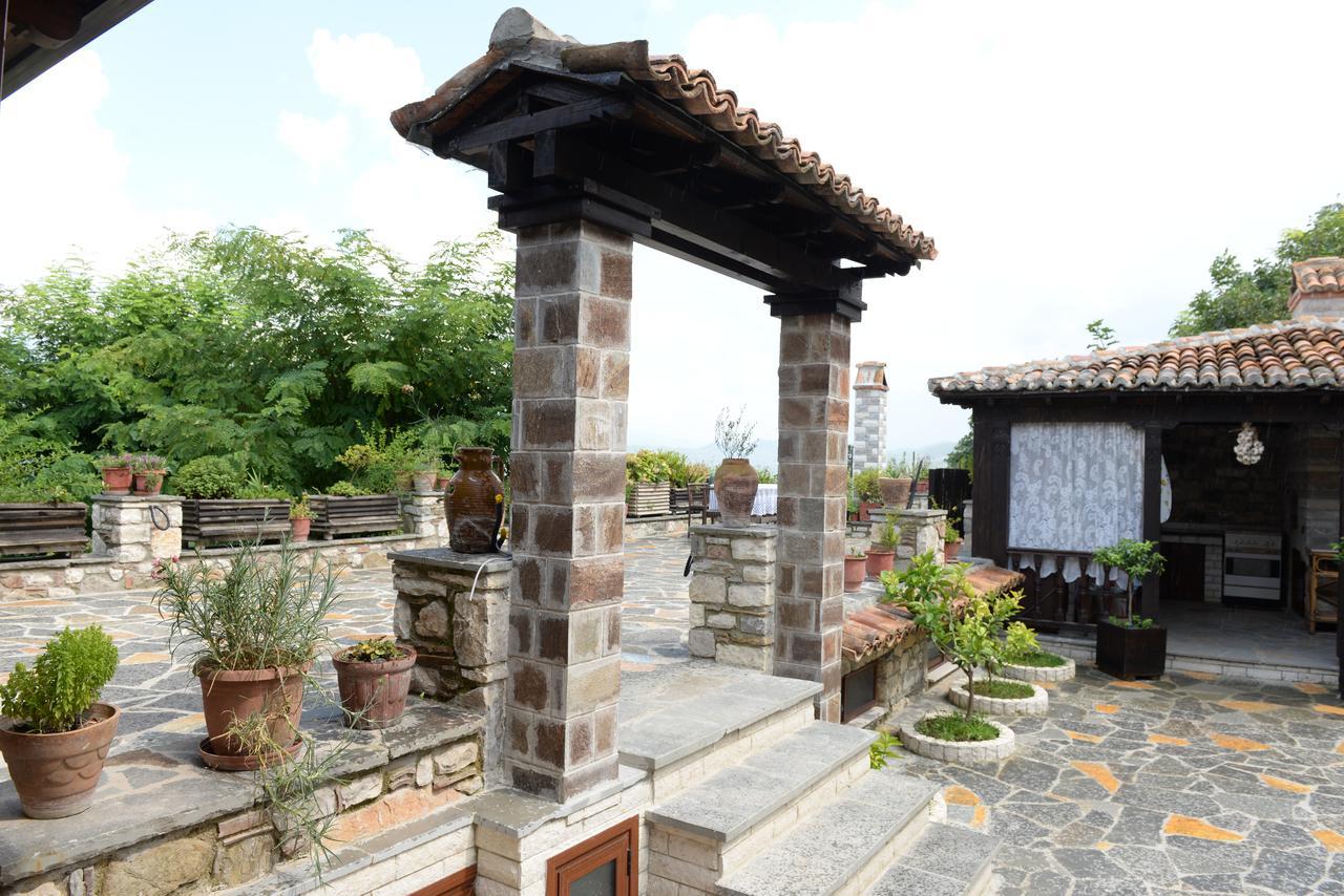 Guest House Iljesa เบราท ภายนอก รูปภาพ