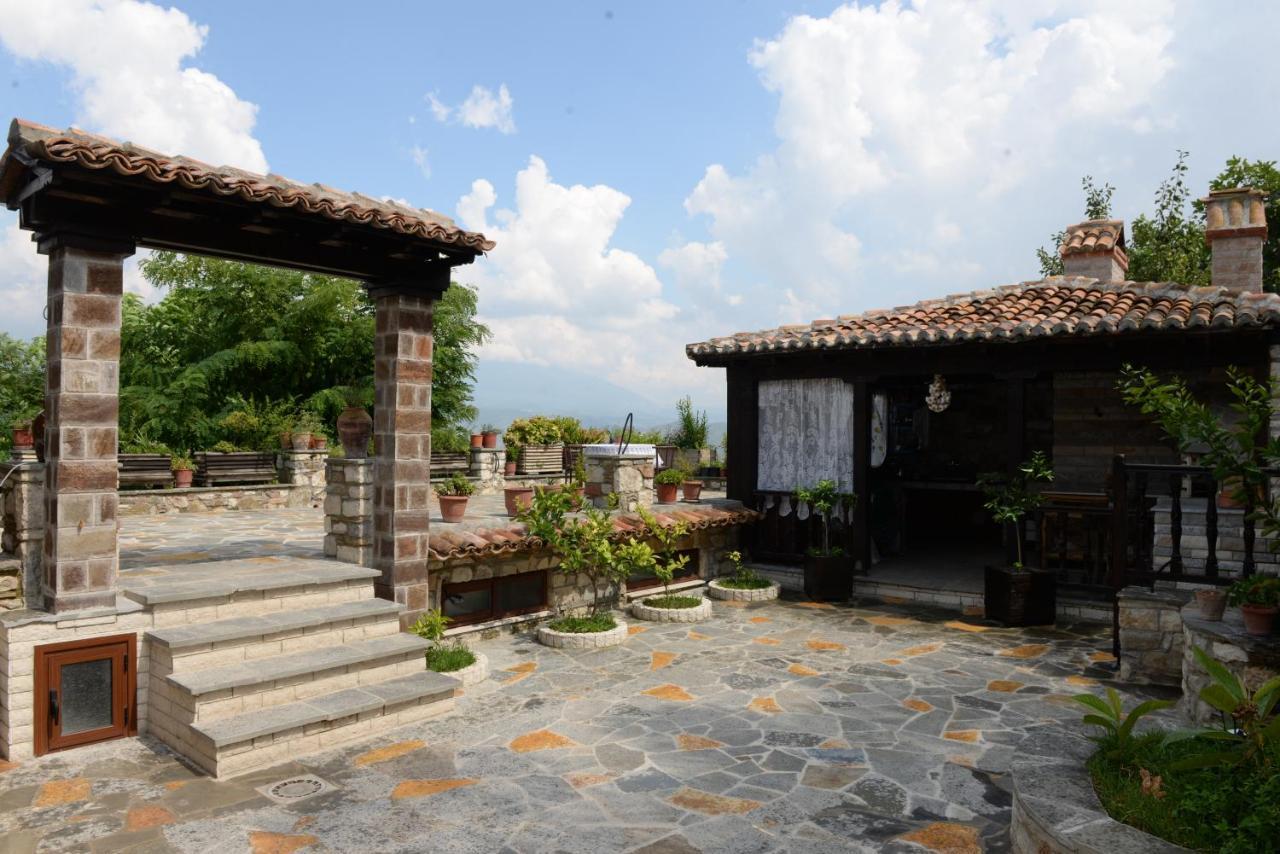 Guest House Iljesa เบราท ภายนอก รูปภาพ