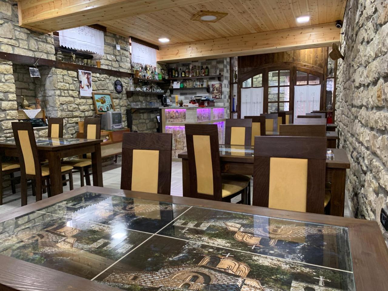 Guest House Iljesa เบราท ภายนอก รูปภาพ